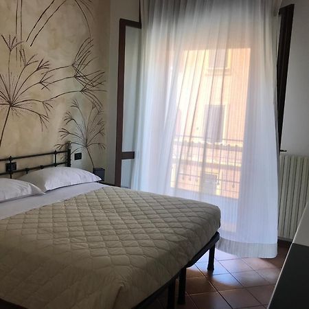 Int 12 - Appartamento Dei Gerani By Residence San Luca Bologne Extérieur photo